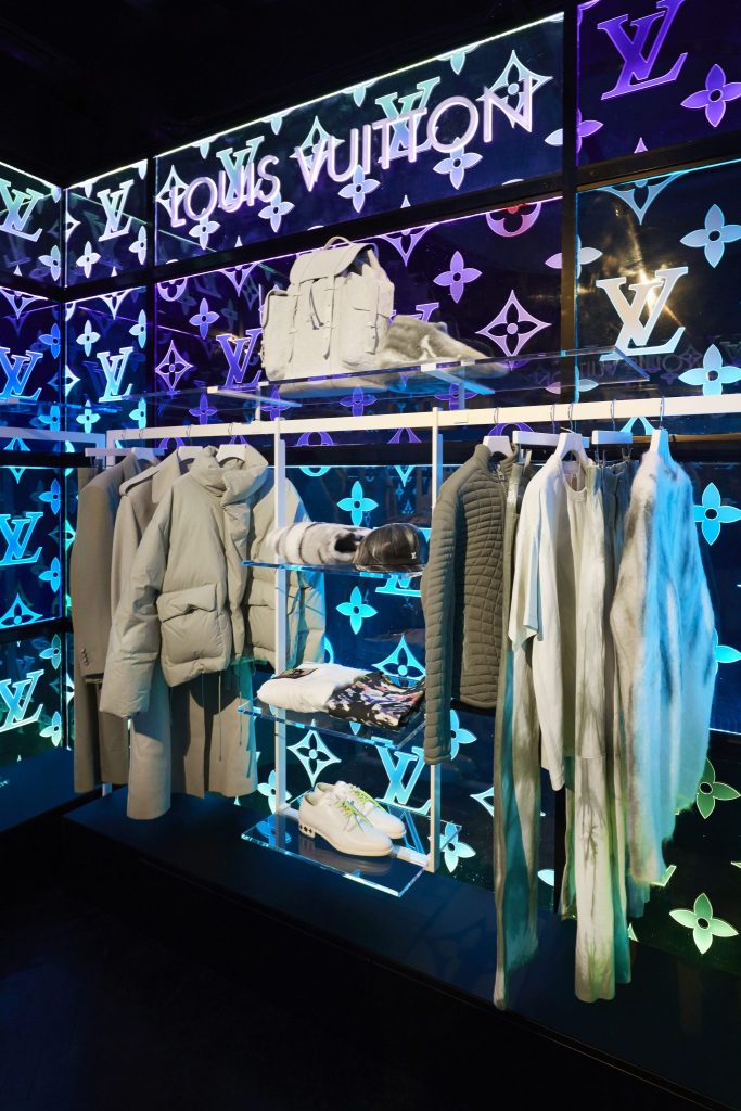 Louis Vuitton Opens a Summer Themed Pop-Up Store at Galeries